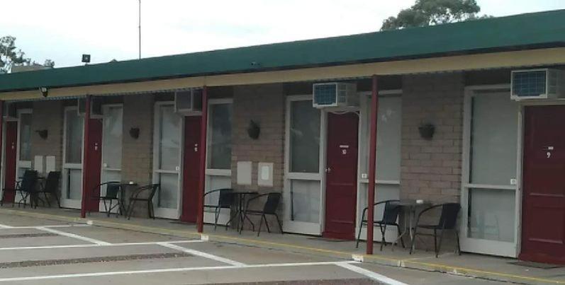 Smerdon Lodge Motel Horsham Dış mekan fotoğraf