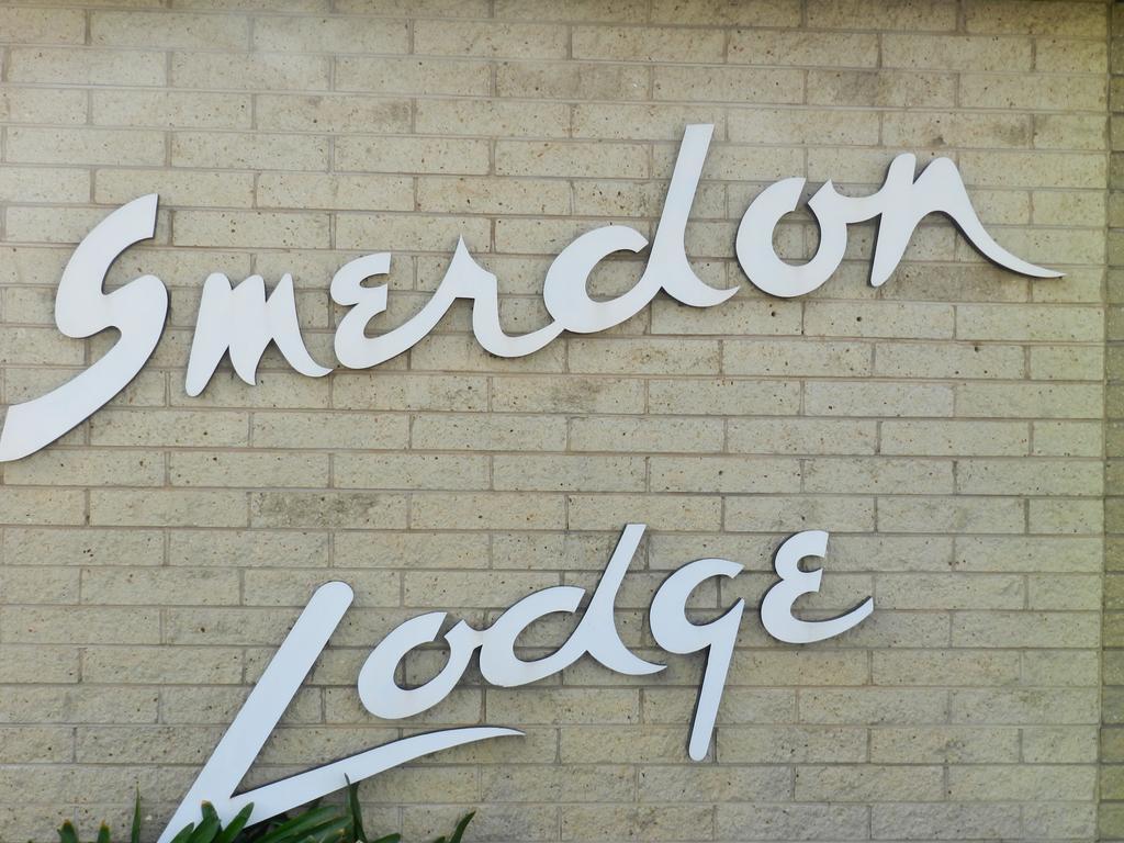 Smerdon Lodge Motel Horsham Dış mekan fotoğraf