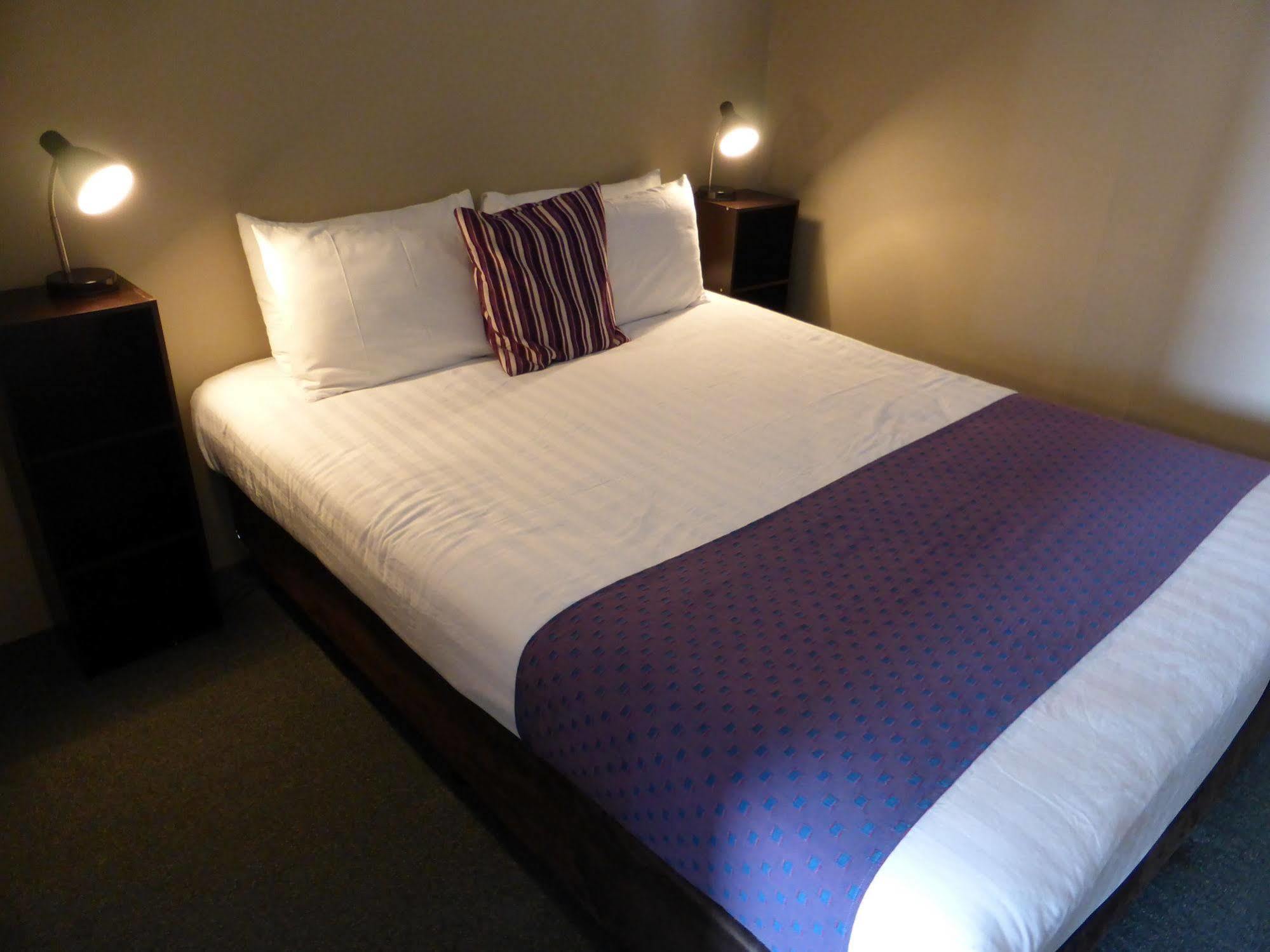 Smerdon Lodge Motel Horsham Dış mekan fotoğraf