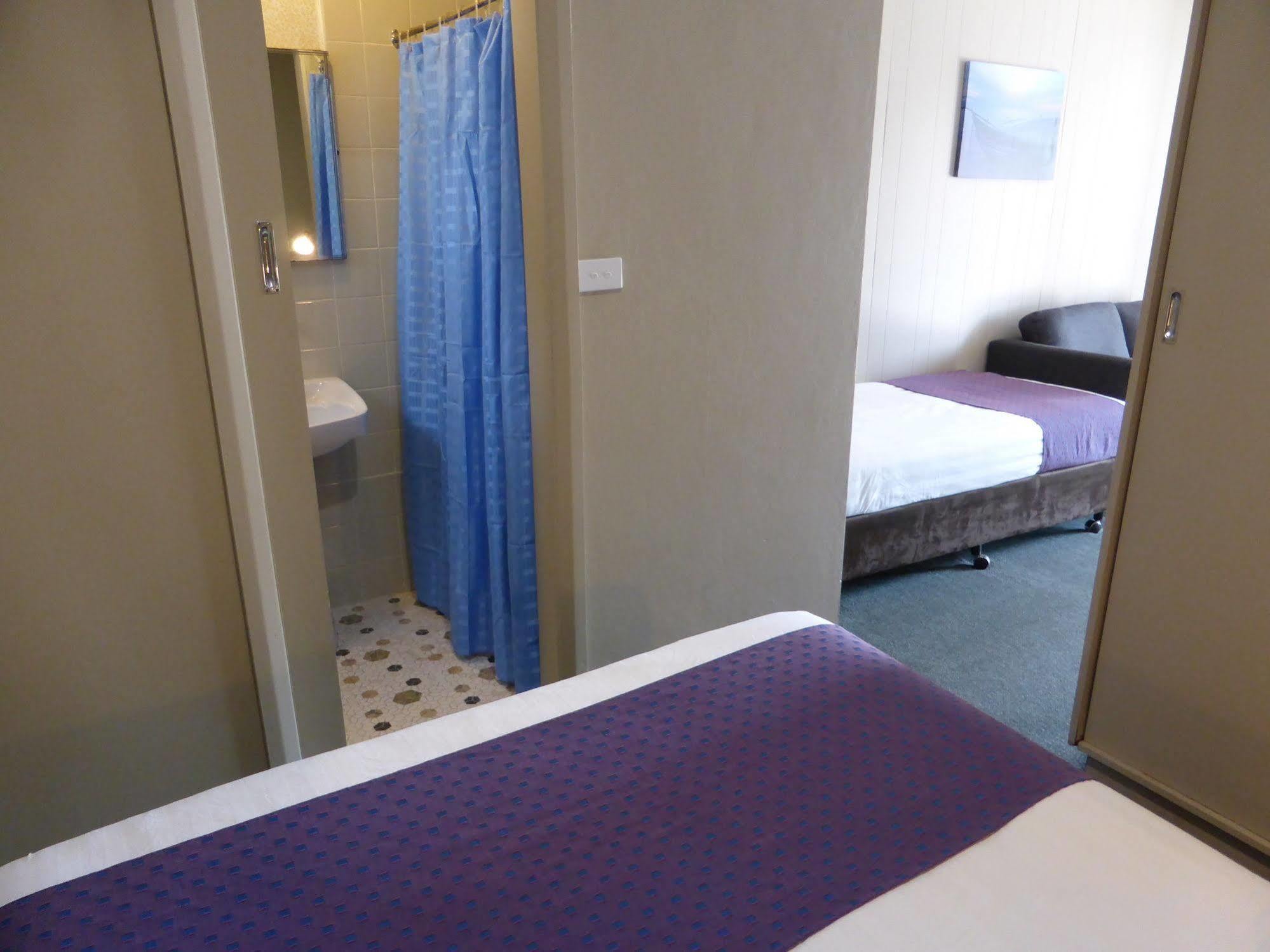 Smerdon Lodge Motel Horsham Dış mekan fotoğraf