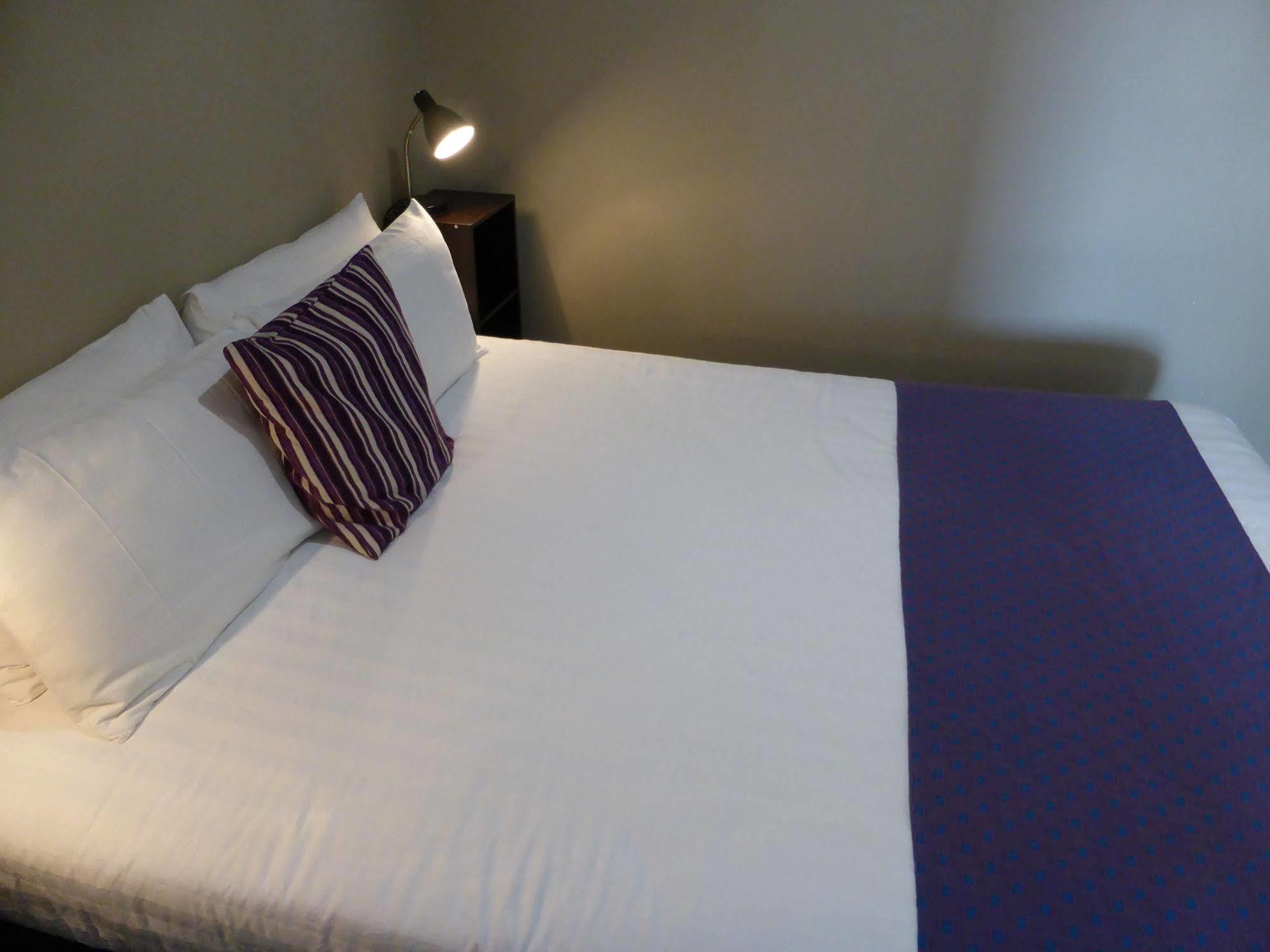 Smerdon Lodge Motel Horsham Dış mekan fotoğraf