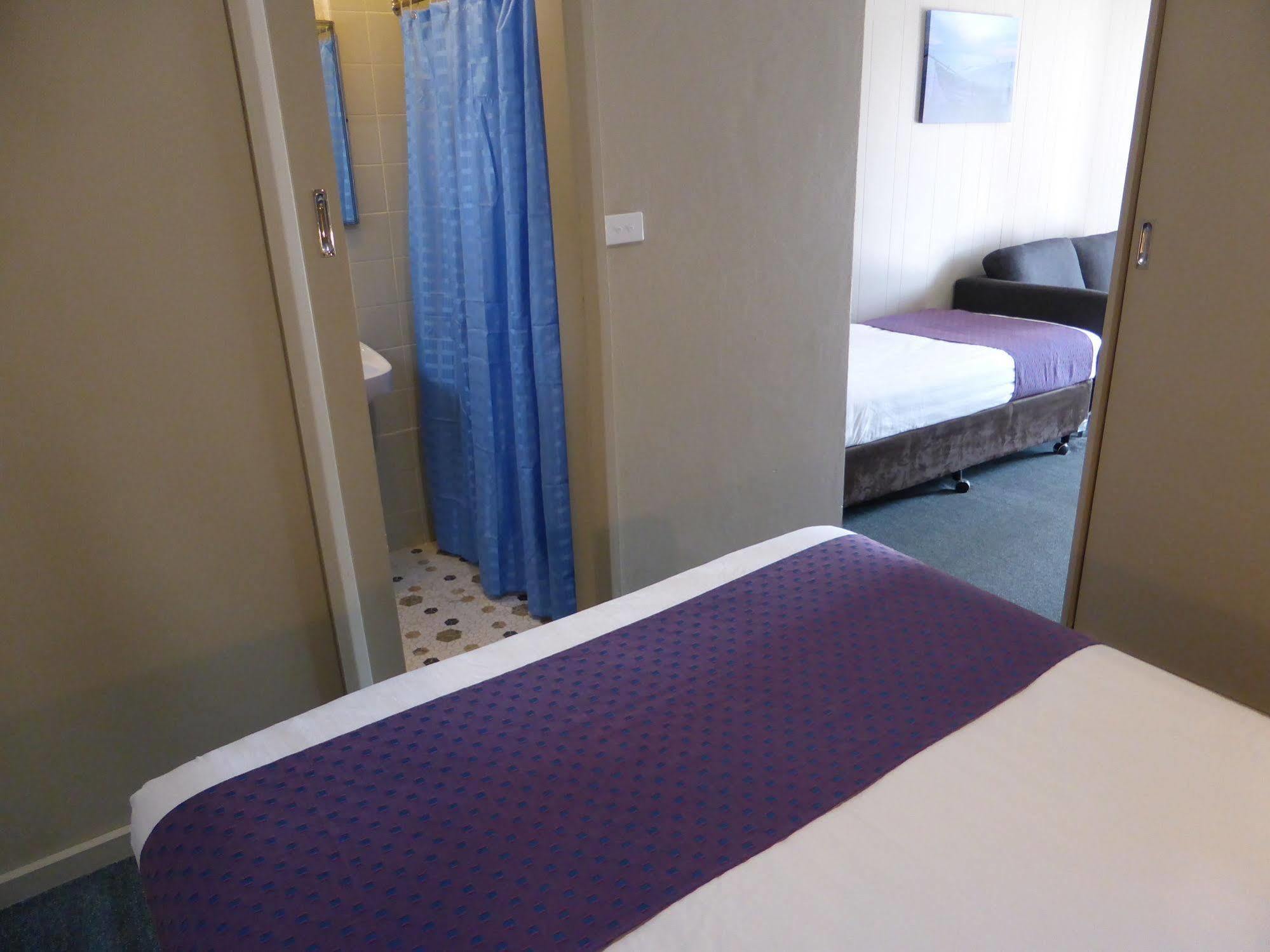 Smerdon Lodge Motel Horsham Dış mekan fotoğraf