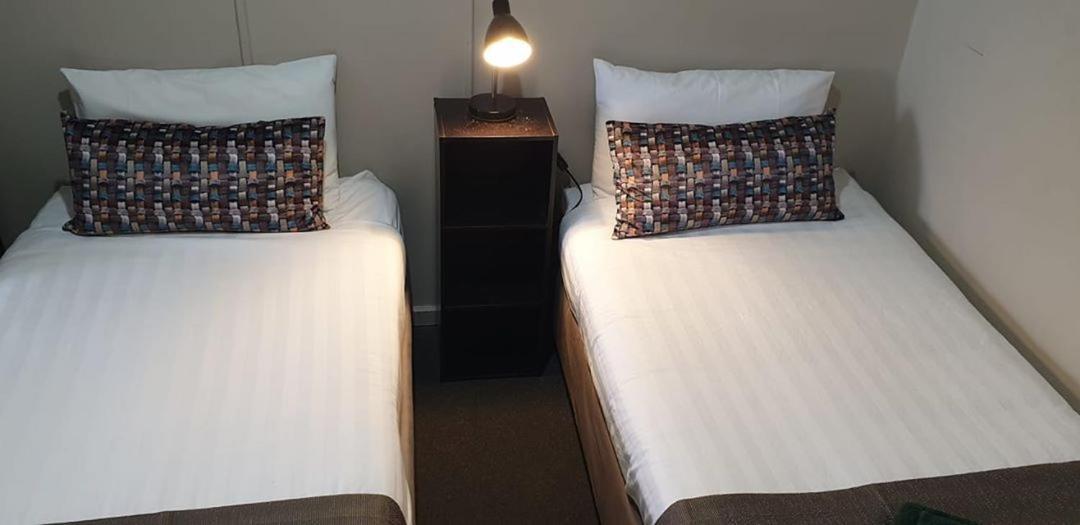 Smerdon Lodge Motel Horsham Dış mekan fotoğraf