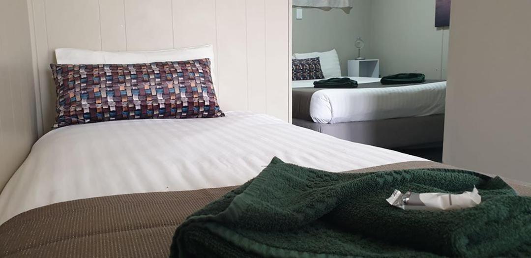 Smerdon Lodge Motel Horsham Dış mekan fotoğraf